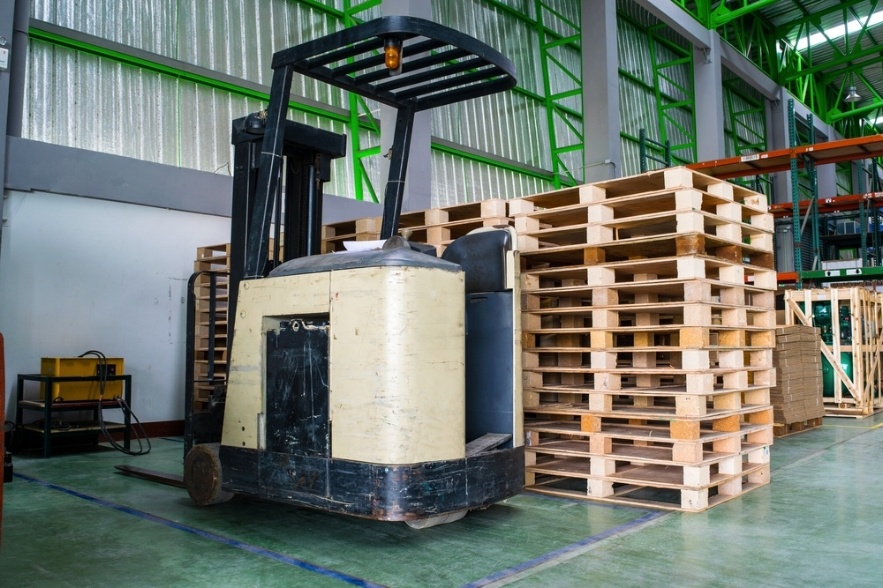 4 Tricks to Avoiding Forklift Accidents and Related Damages